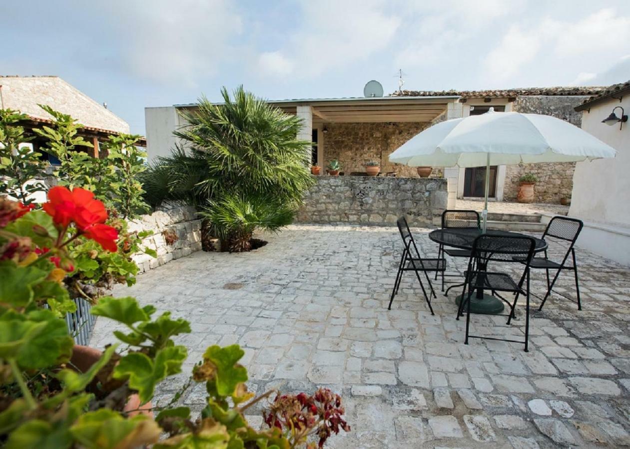 Agriturismo Villa Flavia Casa Serrafiori Ngoại thất bức ảnh